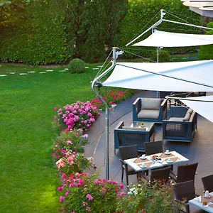 **** Aparthotel Warwick Reine Astrid - Frankrijk